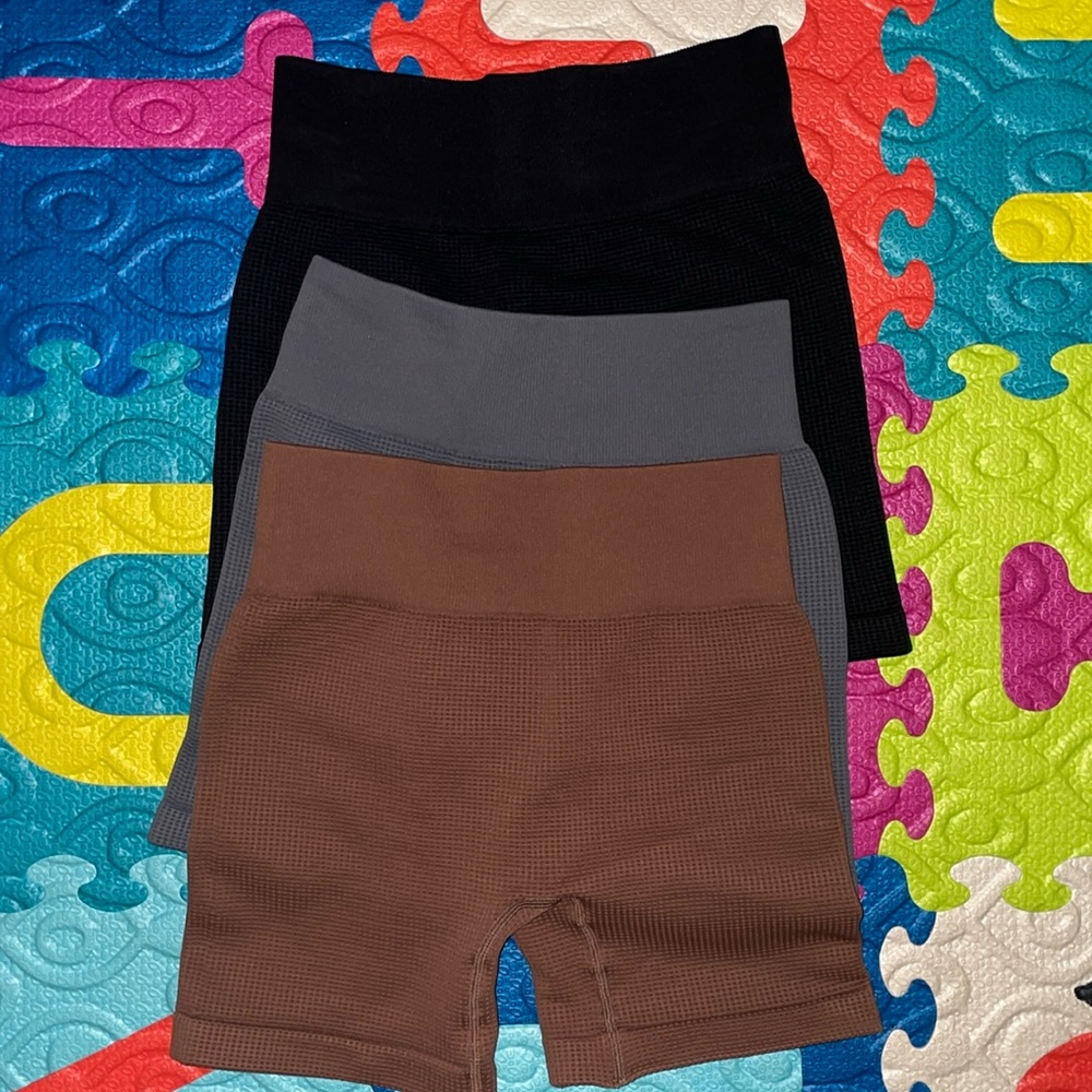 Ribbed Amazon Shorts